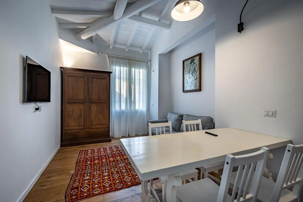 Apartment Jcl First Apt In The Hearth Of Florence