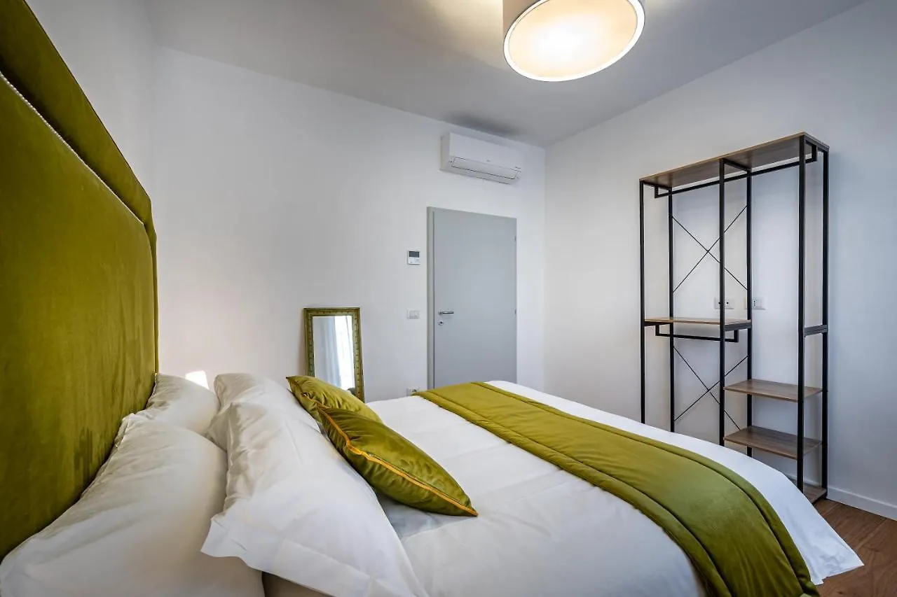 Jcl First Apt In The Hearth Of Florence