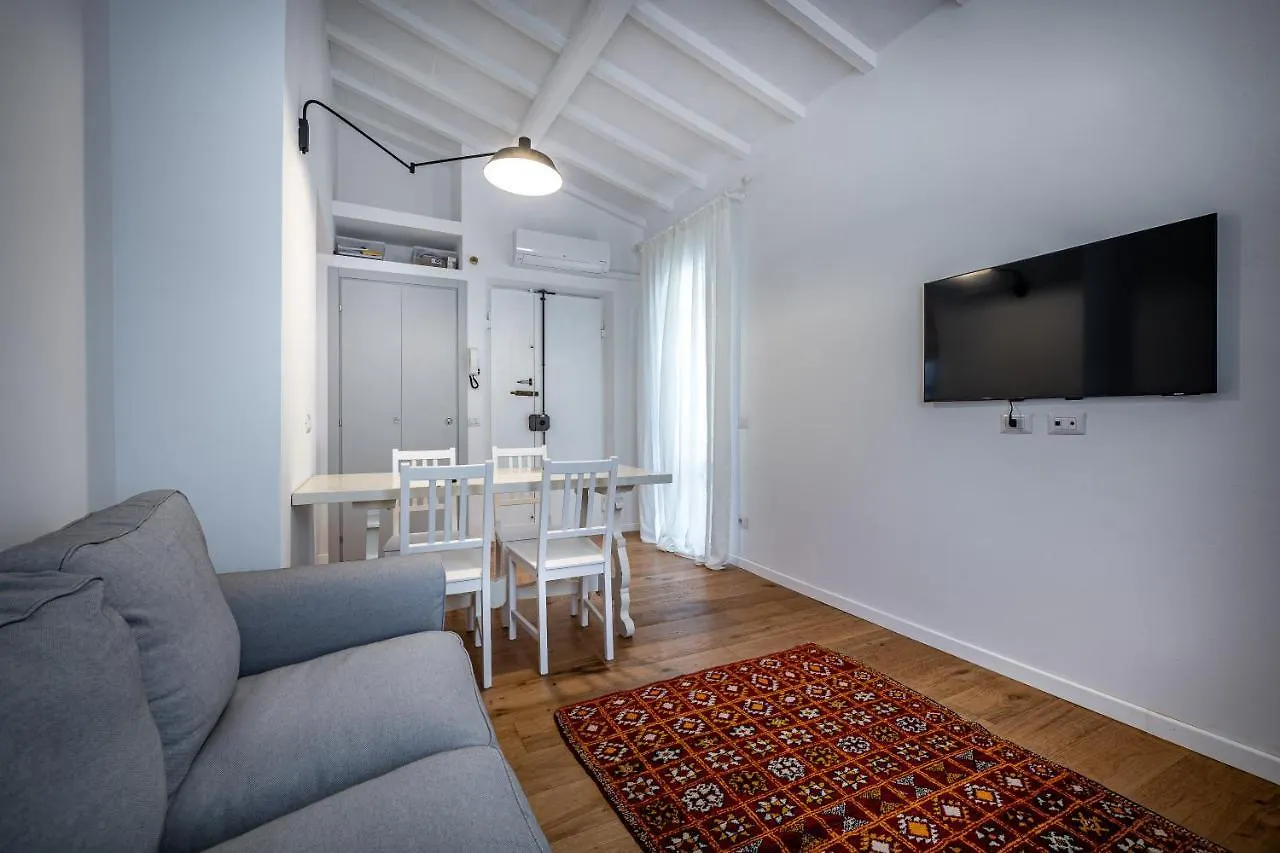 Jcl First Apt In The Hearth Of Florence Italy